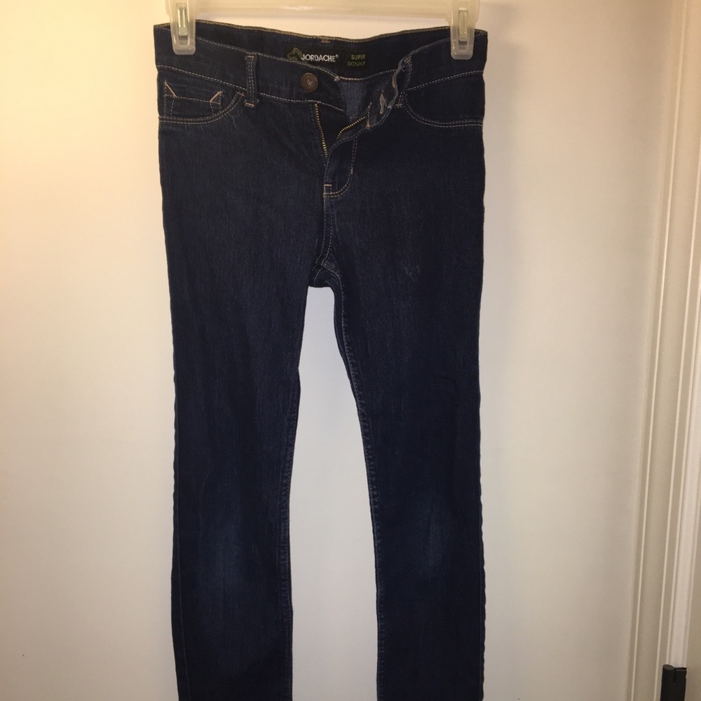 Blue skinny jeans